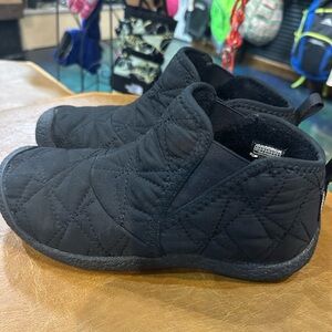 Keen Quilted Boots